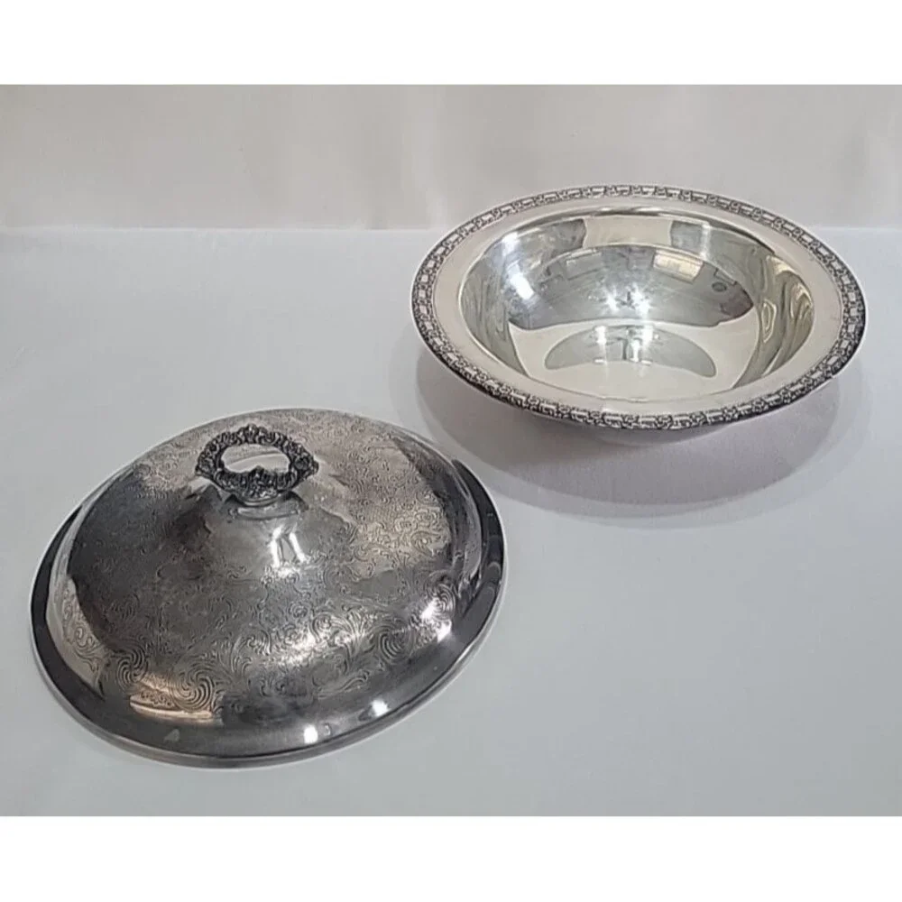 VTG International Silver Camelot Covered Vegetable Bowl Silverplate 6162 w Lid